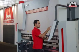 دستگاه پرس برک CNC